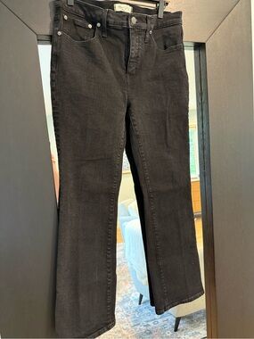 Madewell Black Full Length Kick out Jeans